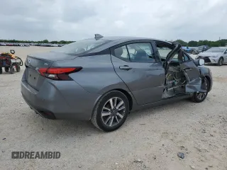 2020 Nissan Versa SV z VIN 3N1CN8EV3LL807818, wystawiony jako Copart lot #54895555 z przebiegiem 89 630 mil mil oraz Szkoda całkowita • Salvage title. Historia ofert i sprzedaży dostępna na DreamBid. Obrazek 3.