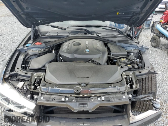 2017 BMW 3 Series 330i xDrive z VIN WBA8D9C33HA005326, wystawiony jako Copart lot #55651035 z przebiegiem 32 829 mil mil oraz Szkoda całkowita • Salvage title. Historia ofert i sprzedaży dostępna na DreamBid. Obrazek 11.