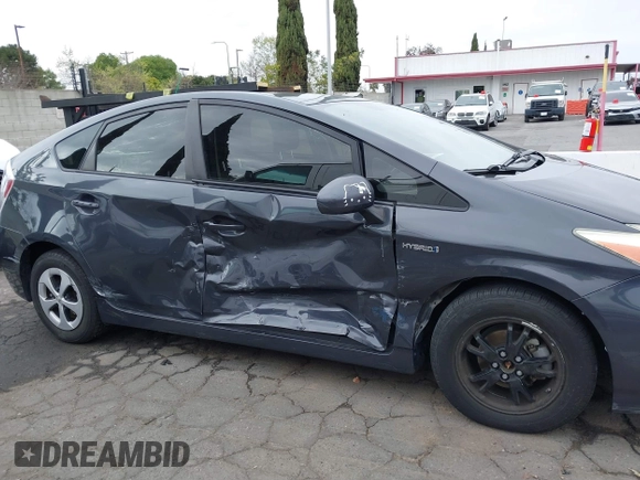 2015 Toyota Prius Four with VIN JTDKN3DU8F0476353, listed as a IAAI auction lot 41892264 with 42,111 mi miles and . Bid and sale history available at DreamBid. Image 13.