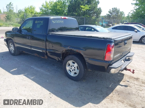 2005 Chevrolet Silverado 1500 LS with VIN 2GCEC19T851227917, listed as a IAAI auction lot 42535745 with 206,592 mi miles and . Bid and sale history available at DreamBid. Image 3.