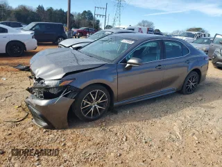 2022 Toyota Camry SE with VIN 4T1G11AK2NU633242, listed as a Copart auction lot 47376905 with 116,272 mi miles and Salvage Title. Bid and sale history available at DreamBid. Image 1.