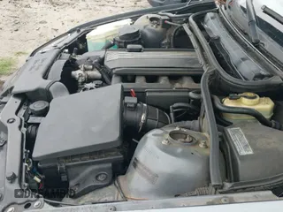 2001 BMW 3 Series 330i с VIN WBAAV534X1FJ68984, выставлен на аукционе IAAI как лот 42927857 с пробегом 131 942 миль миль и . История ставок и продаж доступна на DreamBid. Изображение 16.