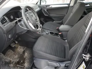 2022 Volkswagen Tiguan S z VIN 3VV0B7AX5NM132255, wystawiony jako Copart lot #43942605 z przebiegiem 90 460 mil mil oraz Tytuł czysty. Historia ofert i sprzedaży dostępna na DreamBid. Obrazek 7.