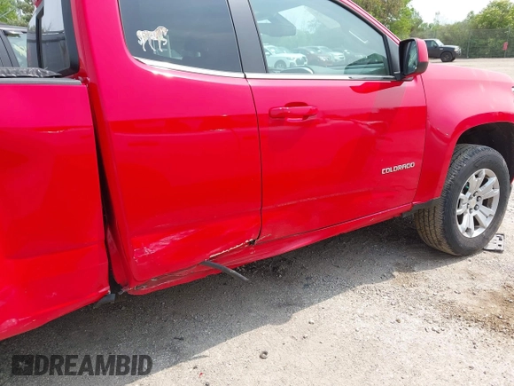2018 Chevrolet Colorado 4WD LT z VIN 1GCHTCEN0J1137385, wystawiony jako IAAI lot #42415175 z przebiegiem 85 461 mil mil oraz . Historia ofert i sprzedaży dostępna na DreamBid. Obrazek 6.