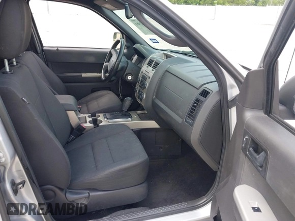 2012 Ford Escape XLT z VIN 1FMCU0D75CKC65204, wystawiony jako IAAI lot #42483981 z przebiegiem 201 371 mil mil oraz . Historia ofert i sprzedaży dostępna na DreamBid. Obrazek 5.