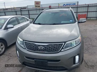 2014 Kia Sorento SX Limited with VIN 5XYKW4A73EG503792, listed as a IAAI auction lot 42684390 with 129,021 mi miles and . Bid and sale history available at DreamBid. Image 6.
