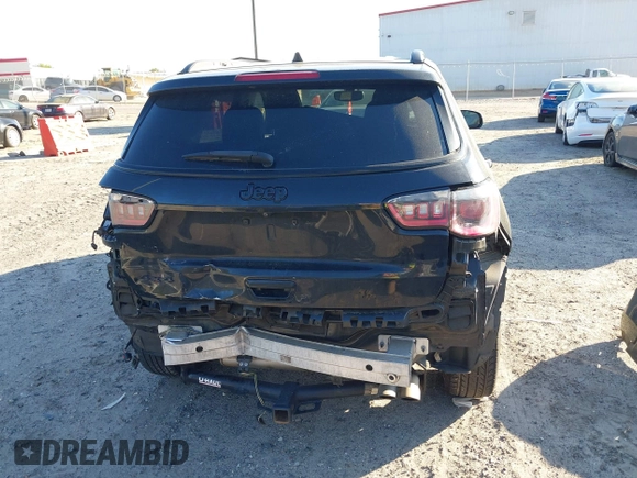 2019 Jeep Compass Latitude with VIN 3C4NJDBB1KT661261, listed as a IAAI auction lot 41883403 with 207,304 mi miles and . Bid and sale history available at DreamBid. Image 17.