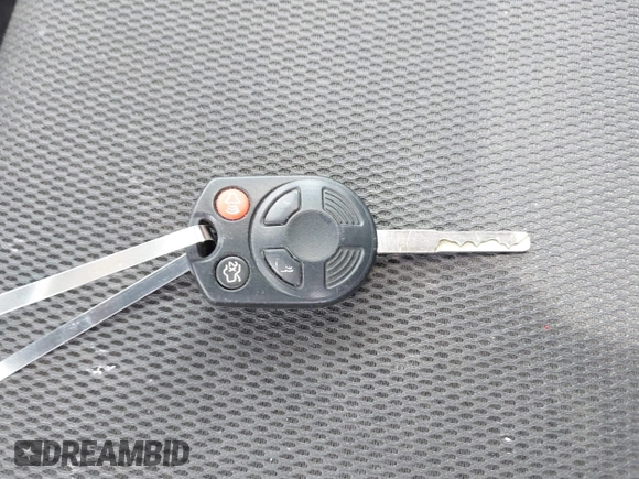 2012 Ford Focus SE с VIN 1FAHP3F27CL414653, выставлен на аукционе IAAI как лот 42358976 с пробегом 106 288 миль миль и . История ставок и продаж доступна на DreamBid. Изображение 11.