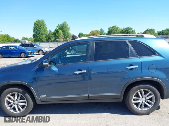 2015 Kia Sorento LX with VIN 5XYKTDA64FG554803, listed as a IAAI auction lot 42561844 with Not provided miles and . Bid and sale history available at DreamBid. Image 6.