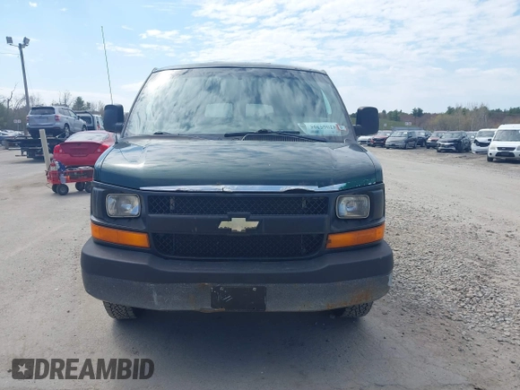 2008 Chevrolet Express Passenger z VIN 1GAGG25K481208039, wystawiony jako IAAI lot #42065395 z przebiegiem 390 738 mil mil oraz . Historia ofert i sprzedaży dostępna na DreamBid. Obrazek 11.