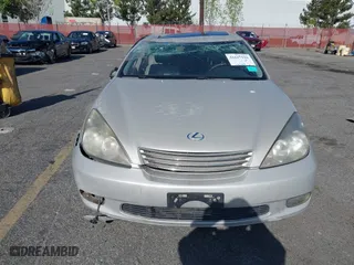 2004 Lexus ES 330 with VIN JTHBA30G240010487, listed as a IAAI auction lot 41627116 with 148,748 mi miles. Bid and sale history available at carsss.com. Image 12.