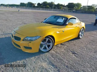 2011 BMW Z4 sDrive30i with VIN WBALM5C56BE495894, listed as a IAAI auction lot 41749017 with 38,987 mi miles. Bid and sale history available at carsss.com. Image 2.