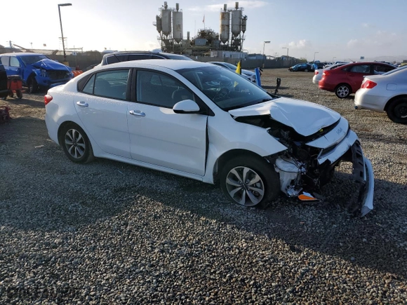 2022 Kia Rio S with VIN 3KPA24AD8NE501028, listed as a Copart auction lot 49511775 with 26,833 mi miles and Salvage Title. Bid and sale history available at carsss.com. Image 4.