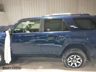 2019 Toyota 4Runner SR5 with VIN JTEBU5JR7K5617372, listed as a IAAI auction lot 41866928 with 52,088 mi miles. Bid and sale history available at carsss.com. Image 14.