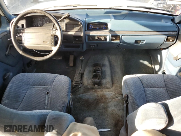 1994 Ford Bronco XL с VIN 1FMEU15N0RLA76670, выставлен на аукционе Copart как лот 46048315 с пробегом 269 968 миль миль и Списание • Salvage title. История ставок и продаж доступна на DreamBid. Изображение 8.