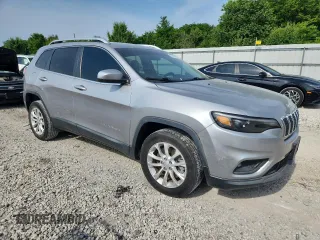 2019 Jeep Cherokee Latitude with VIN 1C4PJLCX2KD485291, listed as a Copart auction lot 60484795 with 76,163 mi miles and Salvage title. Bid and sale history available at DreamBid. Image 4.
