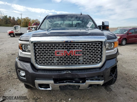 2016 GMC Sierra 2500HD Denali with VIN 1GT12UEG2GF184733, listed as a Copart auction lot 77405264 with 70,132 mi miles and Clean Title. Bid and sale history available at carsss.com. Image 5.
