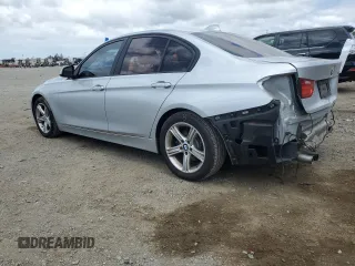 2015 BMW 3 Series 328i с VIN WBA3A5G52FNS89254, выставлен на аукционе Copart как лот 56765135 с пробегом 102 568 миль миль и Списание • Salvage title. История ставок и продаж доступна на DreamBid. Изображение 2.