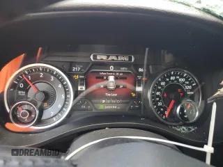 2021 Ram 1500 Laramie z VIN 1C6SRFJTXMN719184, wystawiony jako Copart lot #57024995 z przebiegiem 70 194 mil mil oraz Nie do naprawy • Non repairable. Historia ofert i sprzedaży dostępna na DreamBid. Obrazek 9.