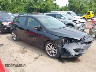 2015 Ford Focus SE z VIN 1FADP3K21FL254875, wystawiony jako IAAI lot #42403064 z przebiegiem 140 198 mil mil oraz . Historia ofert i sprzedaży dostępna na DreamBid. Obrazek 1.