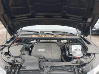 2022 Audi Q5 S line Premium z VIN WA1GAAFY0N2019698, wystawiony jako IAAI lot #41549059 z przebiegiem 24 105 mil mil oraz . Historia ofert i sprzedaży dostępna na DreamBid. Obrazek 10.