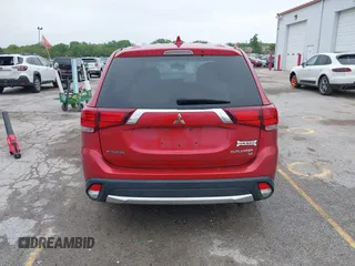2018 Mitsubishi Outlander SE z VIN JA4AD3A35JZ032324, wystawiony jako IAAI lot #42308789 z przebiegiem 132 966 mil mil oraz . Historia ofert i sprzedaży dostępna na DreamBid. Obrazek 16.