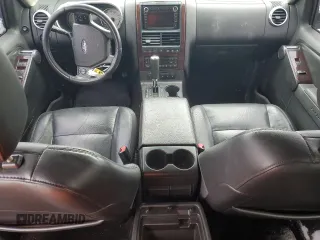 2008 Ford Explorer Limited z VIN 1FMEU75828UA76630, wystawiony jako Copart lot #45191615 z przebiegiem Nie podano mil oraz Szkoda całkowita • Salvage title. Historia ofert i sprzedaży dostępna na DreamBid. Obrazek 8.