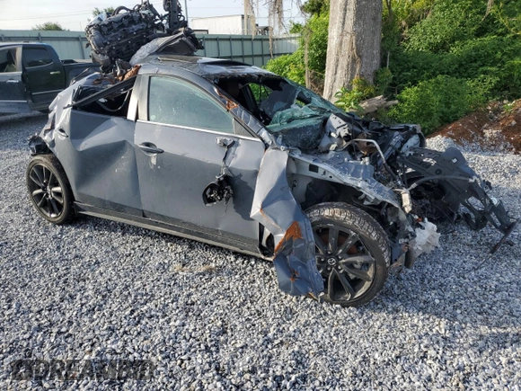 2024 Mazda 3 S Carbon Edition z VIN JM1BPBLM2R1707154, wystawiony jako Copart lot #63242765 z przebiegiem Nie podano mil oraz Nie do naprawy • Non repairable. Historia ofert i sprzedaży dostępna na DreamBid. Obrazek 4.