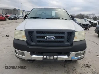 2005 Ford F-150 XL z VIN 1FTRF14595NB10329, wystawiony jako Copart lot #86282814 z przebiegiem 100 859 mil mil oraz Czysty tytuł • Clean title. Historia ofert i sprzedaży dostępna na DreamBid. Obrazek 5.