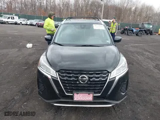 2021 Nissan Kicks SV with VIN 3N1CP5CV8ML559451, listed as a IAAI auction lot 41729078 with 64,758 mi miles. Bid and sale history available at carsss.com. Image 12.