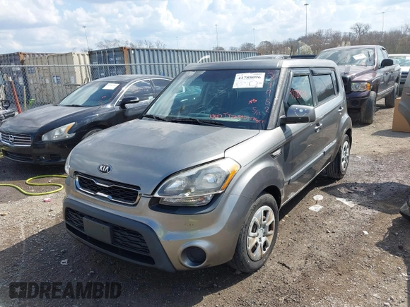 2013 Kia Soul with VIN KNDJT2A54D7584952, listed as a IAAI auction lot 41788096 with 166,771 mi miles. Bid and sale history available at carsss.com. Image 6.