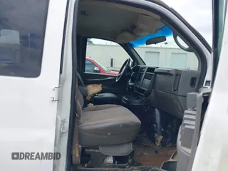 2006 Chevrolet Express Passenger with VIN 1GAHG39U661109144, listed as a IAAI auction lot 42439731 with 163,372 mi miles and . Bid and sale history available at DreamBid. Image 5.