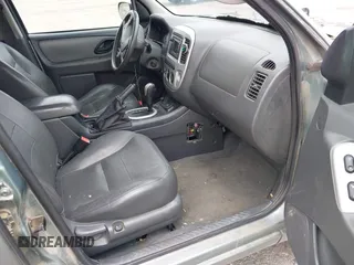 2006 Ford Escape Hybrid with VIN 1FMCU96H16KC81995, listed as a IAAI auction lot 42220504 with 207,388 mi miles and . Bid and sale history available at DreamBid. Image 5.