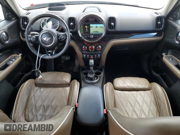 2018 MINI Countryman Cooper S with VIN WMZYT3C36J3D99260, listed as a Copart auction lot 68975224 with 39,292 mi miles and Non Repairable. Bid and sale history available at carsss.com. Image 8.