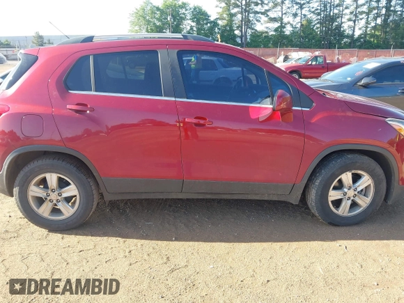 2018 Chevrolet Trax LT with VIN 3GNCJLSB7JL168143, listed as a IAAI auction lot 42088555 with 94,234 mi miles. Bid and sale history available at carsss.com. Image 13.