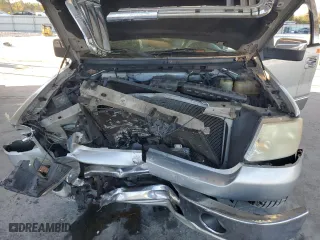 2006 Lincoln Mark LT with VIN 5LTPW18556FJ17515, listed as a Copart auction lot 76670124 with 240,204 mi miles and Salvage Title. Bid and sale history available at carsss.com. Image 12.