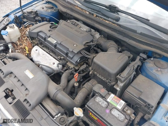 2011 Hyundai Elantra Touring GLS with VIN KMHDC8AE0BU091067, listed as a IAAI auction lot 39282002 with 146,516 mi miles. Bid and sale history available at carsss.com. Image 10.