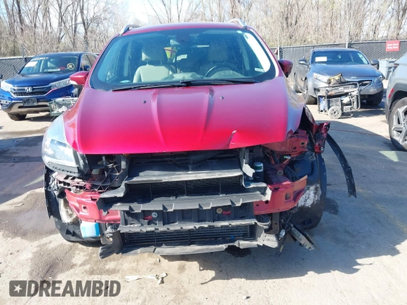 2014 Ford Escape Titanium with VIN 1FMCU9J97EUB79748, listed as a IAAI auction lot 41884915 with 197,899 mi miles. Bid and sale history available at carsss.com. Image 6.