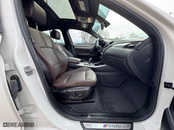 2018 BMW X4 M40i with VIN 5UXXW7C52J0W64992, listed as a Copart auction lot 53578695 with 97,697 mi miles and Clean Title. Bid and sale history available at carsss.com. Image 5.