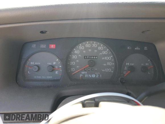 2001 Mercury Grand Marquis LS z VIN 2MEFM75W11X612617, wystawiony jako Copart lot #54782295 z przebiegiem 171 944 mil mil oraz Szkoda całkowita • Salvage title. Historia ofert i sprzedaży dostępna na DreamBid. Obrazek 9.