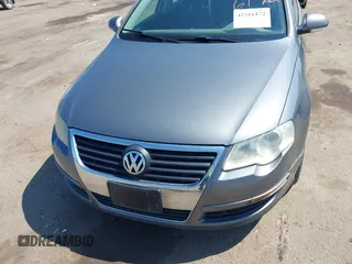 2006 Volkswagen Passat Lux z VIN WVWEK93C66E032649, wystawiony jako IAAI lot #42516172 z przebiegiem 215 070 mil mil oraz . Historia ofert i sprzedaży dostępna na DreamBid. Obrazek 6.
