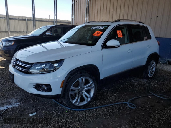 2016 Volkswagen Tiguan S with VIN WVGBV7AX4GW600148, listed as a Copart auction lot 48998855 with 111,480 mi miles and Clean Title. Bid and sale history available at DreamBid. Image 1.