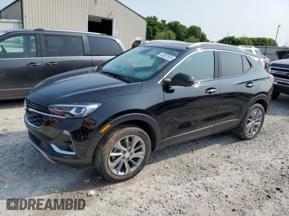 2022 Buick Encore GX Essence z VIN KL4MMGSL2NB116070, wystawiony jako Copart lot #60507625 z przebiegiem 40 067 mil mil oraz Szkoda całkowita • Salvage title. Historia ofert i sprzedaży dostępna na DreamBid. Obrazek 1.