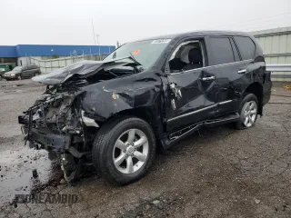 2014 Lexus GX 460 z VIN JTJBM7FX8E5077992, wystawiony jako Copart lot #54571285 z przebiegiem 102 349 mil mil oraz Czysty tytuł • Clean title. Historia ofert i sprzedaży dostępna na DreamBid. Obrazek 1.
