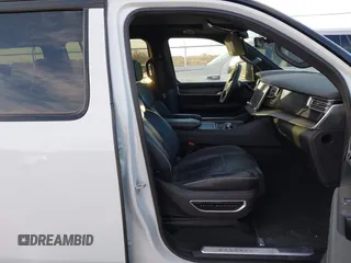 2024 Jeep Grand Wagoneer Series II с VIN 1C4SJSFP2RS119434, выставлен на аукционе IAAI как лот 41450799 с пробегом 33 002 миль миль и . История ставок и продаж доступна на DreamBid. Изображение 5.