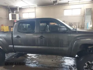 2009 Toyota Tacoma with VIN 5TEMU52N99Z668548, listed as a IAAI auction lot 41507218 with 153,565 mi miles and . Bid and sale history available at DreamBid. Image 13.