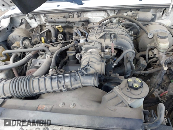 2006 Ford Ranger XL with VIN 1FTYR10D36PA89886, listed as a IAAI auction lot 41815941 with 332,739 mi miles. Bid and sale history available at carsss.com. Image 10.