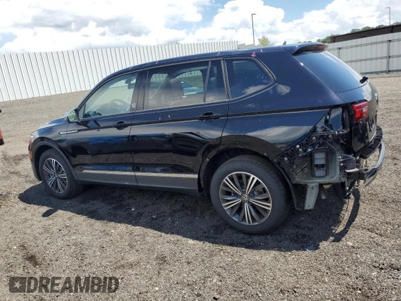 2024 Volkswagen Tiguan Wolfsburg Edition with VIN 3VVAB7AX2RM229276, listed as a Copart auction lot 60845445 with 859 mi miles and Salvage title. Bid and sale history available at DreamBid. Image 2.