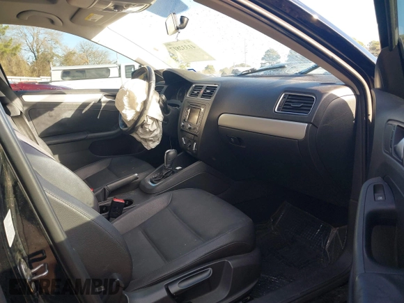 2012 Volkswagen Jetta TDI w/Premium with VIN 3VWLL7AJ2CM426050, listed as a IAAI auction lot 41332817 with 111,996 mi miles and . Bid and sale history available at DreamBid. Image 5.