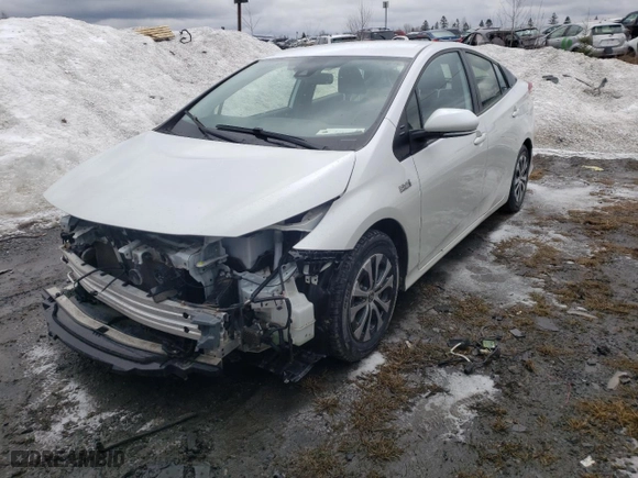 2021 Toyota Prius Prime LE with VIN JTDKAMFP2M3175212, listed as a Copart auction lot 49790125 with 41,566 mi miles and Salvage Title. Bid and sale history available at carsss.com. Image 1.